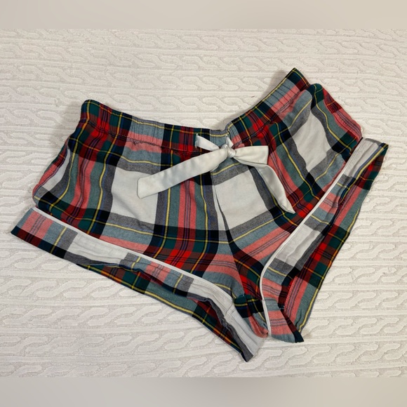 Victoria's Secret Intimates & Sleepwear 32 Victorias Secret